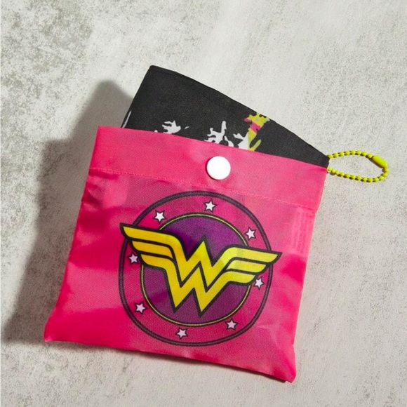 Wonder Woman Cartoon Bag - Picture 4 of 8